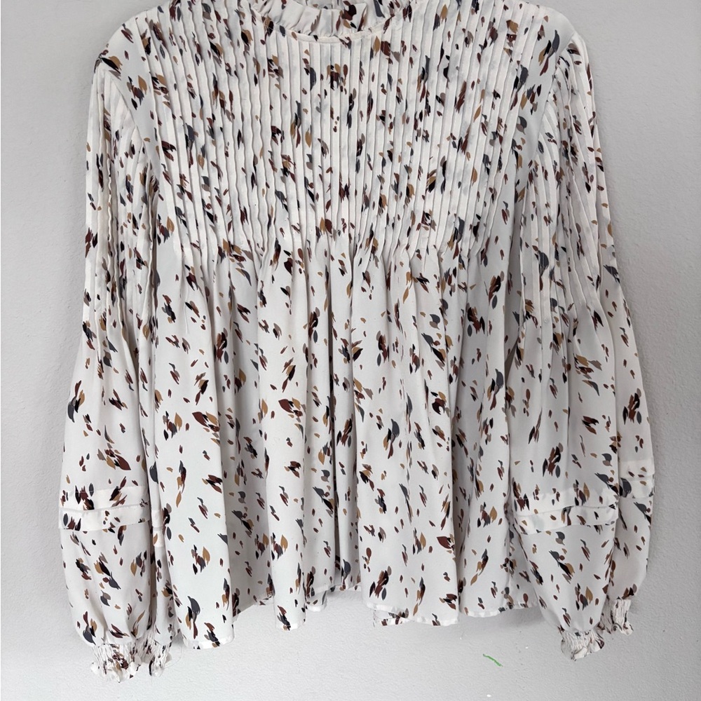 Love Olive Co Chic Pleated Women's Blouse